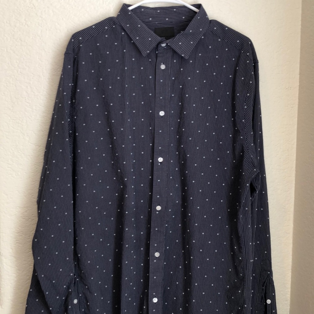 Long sleeve H &M dress shirt